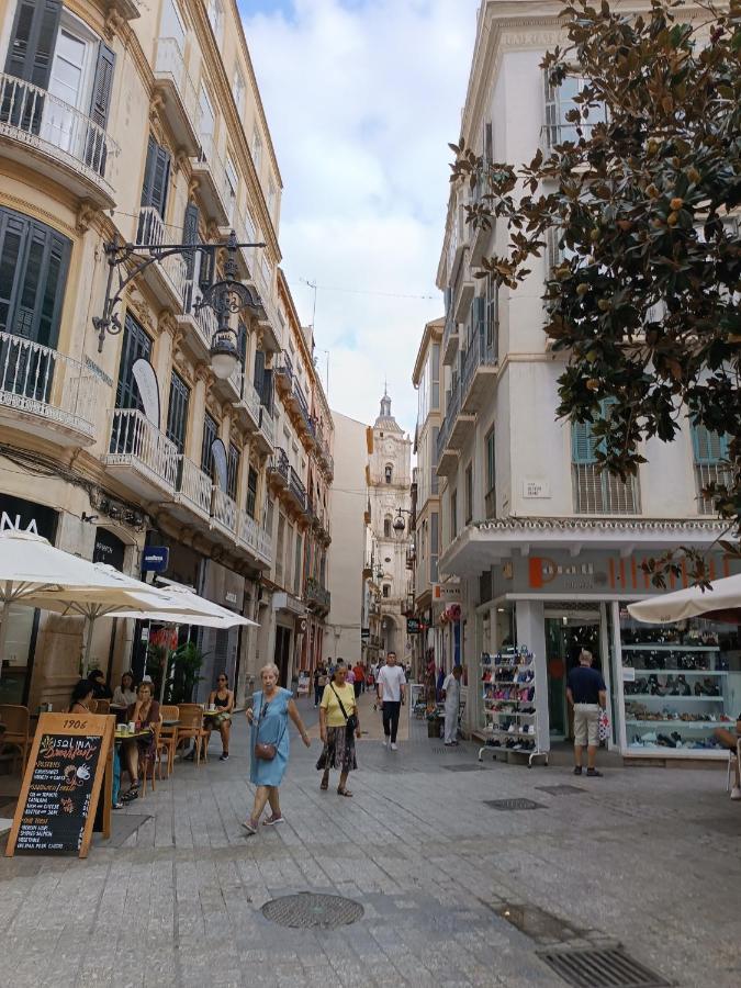 Apartamentos Duende Málaga Dış mekan fotoğraf